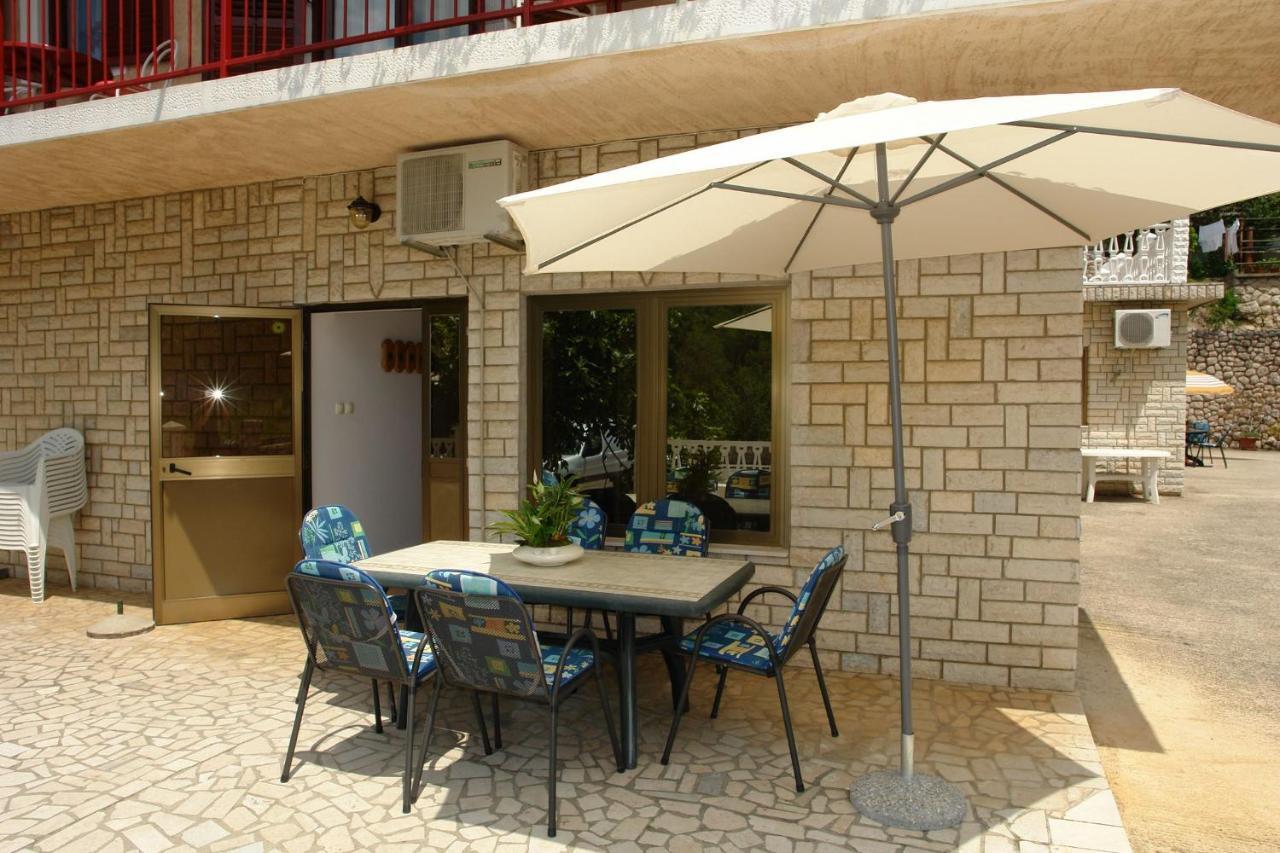 Apartments Nikolina Novi Vinodolski Exterior foto